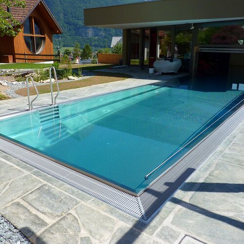 Aussen- und Innenpool