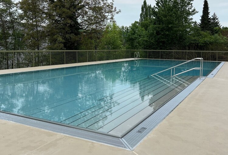Wiedereröffnung Schwimmbad «Huebmet»