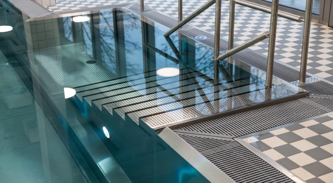 Slides - Edelstahlbecken